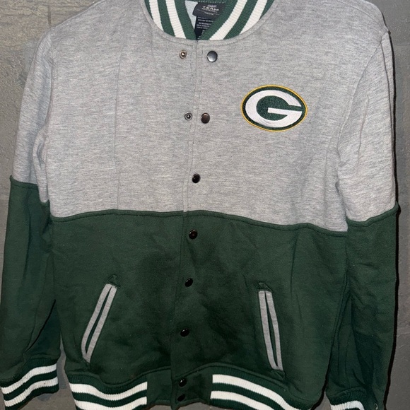 Green Bay Youth Varsity Jacket – Size M – Bold Logo – Green & Gray